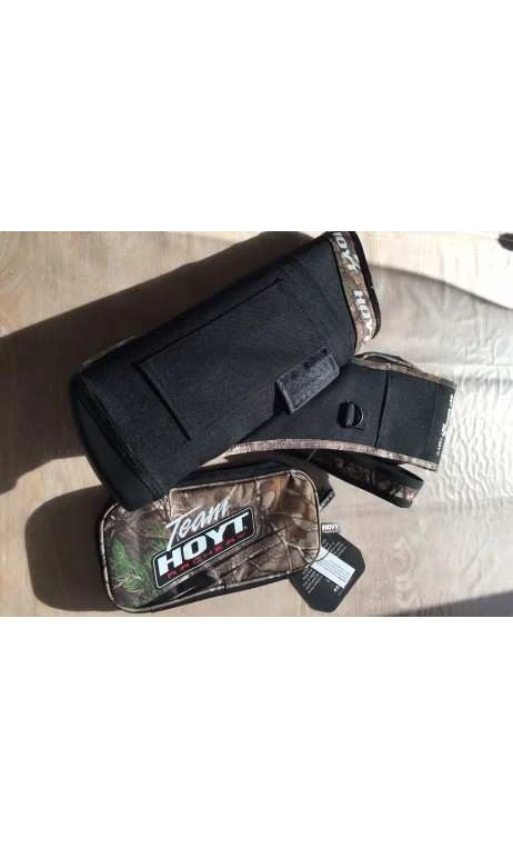 Carquois De Hanche Ambidextre TEAM HOYT ARCHERY 3 Carquois De Hanche Ambidextre TEAM HOYT ARCHERY – Image 3